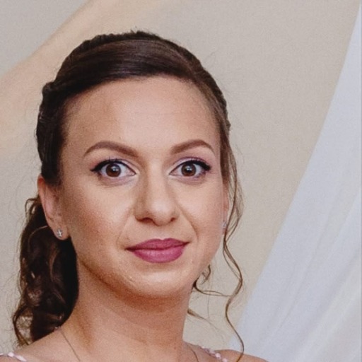 nmangova18
